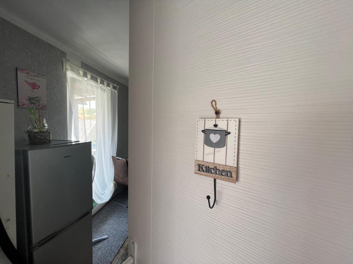Hotel Szarkafeszek à Keszthely Extérieur photo